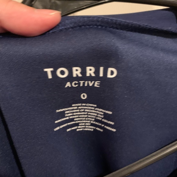 Torrid Active Sweatshirt - Picture 2 of 4